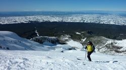 Keith Seddon at the top of the top tow, Tuesday 16 August 2011. Check out the snow, all the way to Ruapehu!
